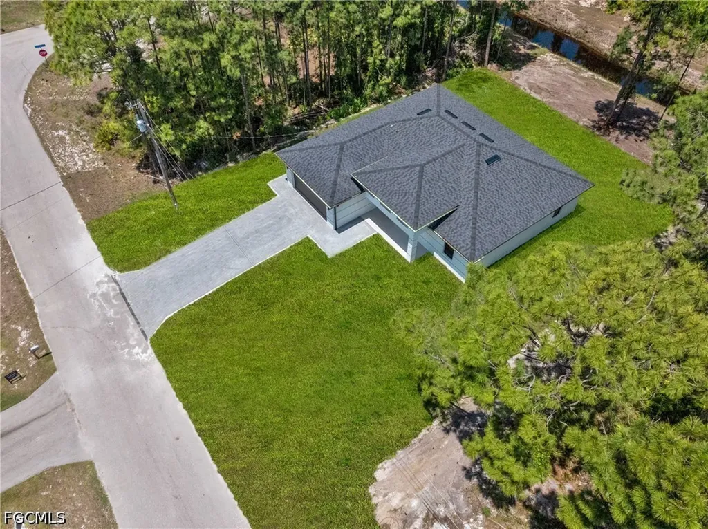507 Trinity Street E Lehigh Acres FL 33974