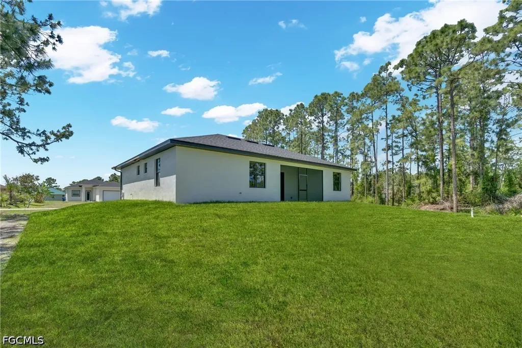 507 Trinity Street E Lehigh Acres FL 33974