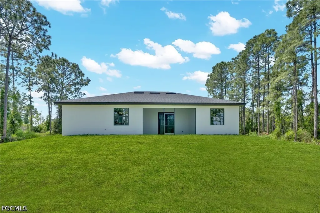507 Trinity Street E Lehigh Acres FL 33974
