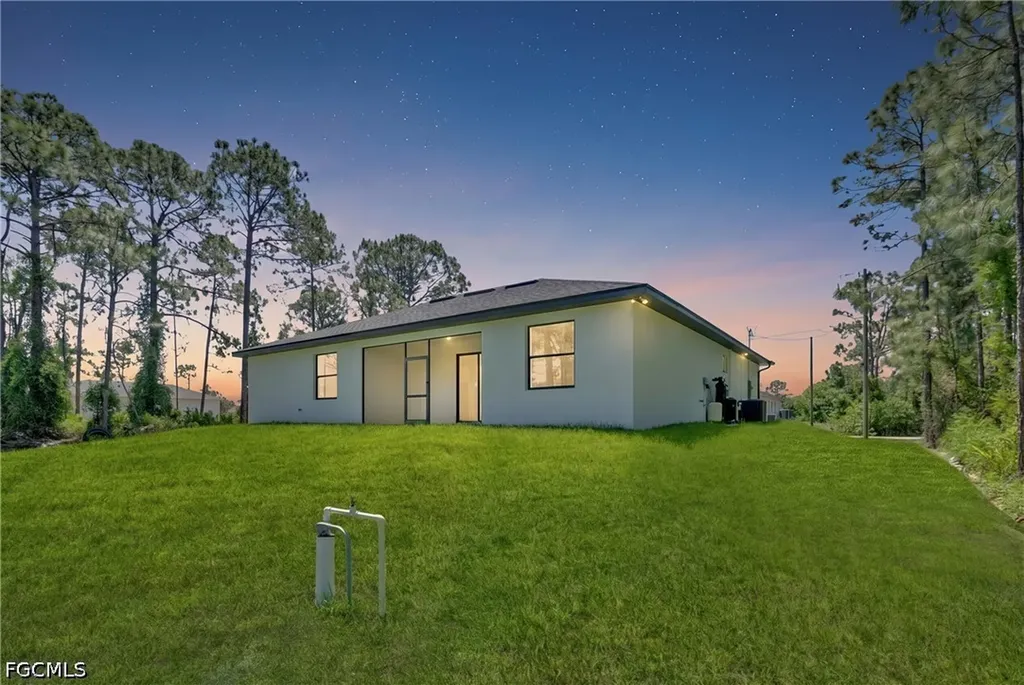 507 Trinity Street E Lehigh Acres FL 33974