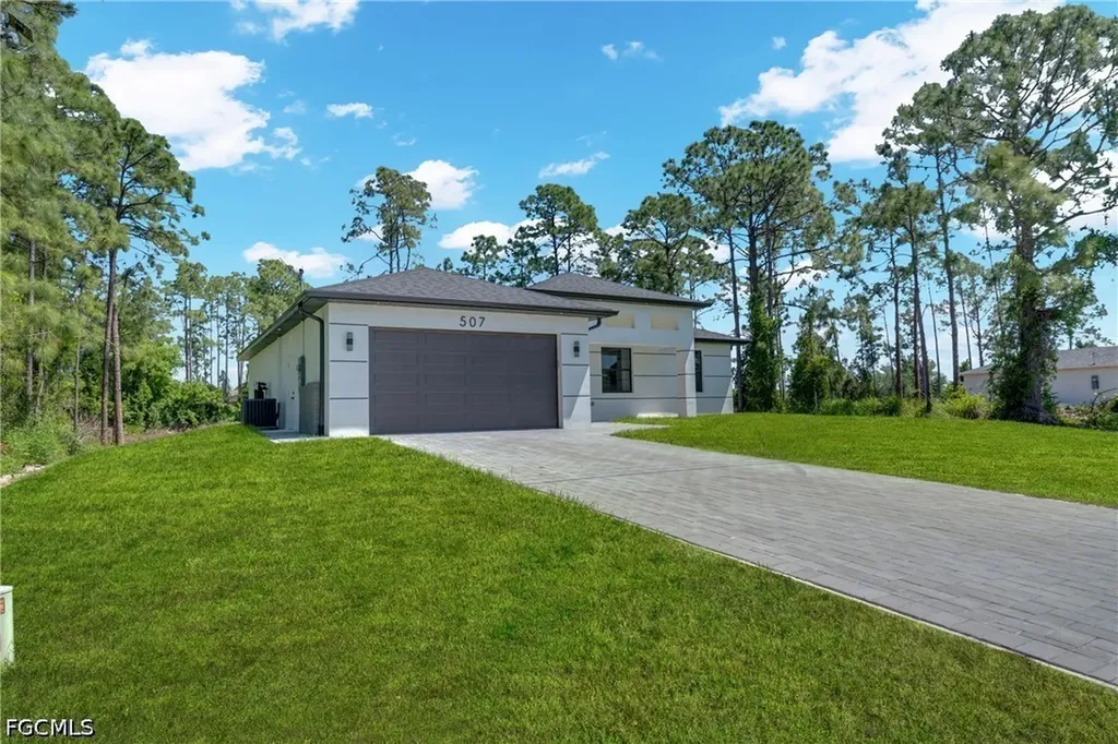 507 Trinity Street E Lehigh Acres FL 33974