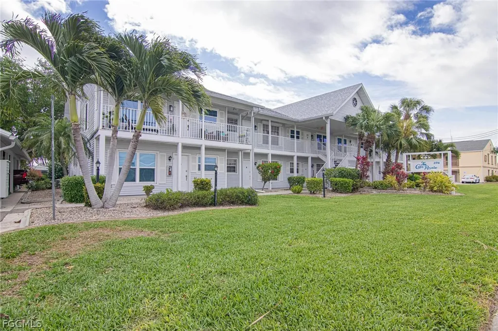 3711 Del Prado Boulevard S Cape Coral FL 33904