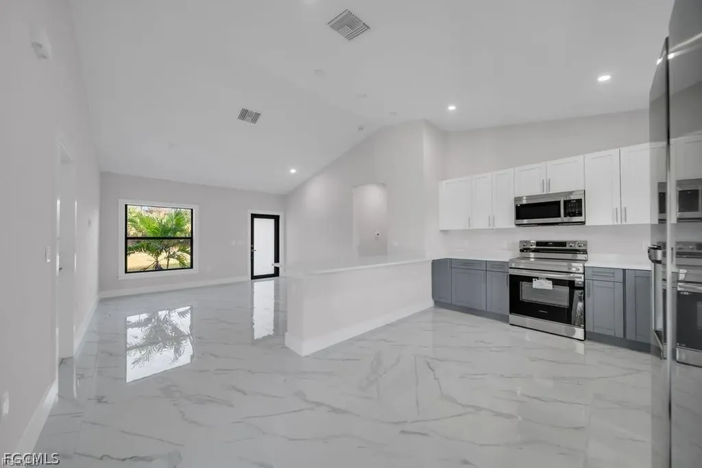 644 Woodcrest Drive Lehigh Acres FL 33972