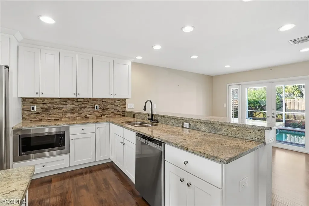 4742 Santa Del Rae Avenue Fort Myers FL 33901