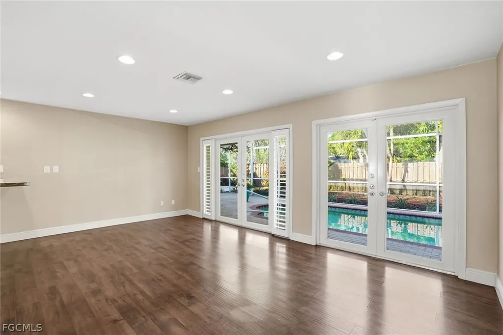 4742 Santa Del Rae Avenue Fort Myers FL 33901