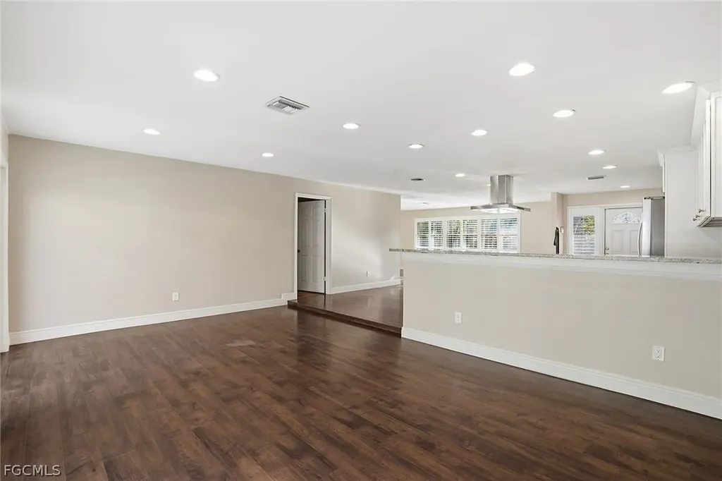 4742 Santa Del Rae Avenue Fort Myers FL 33901