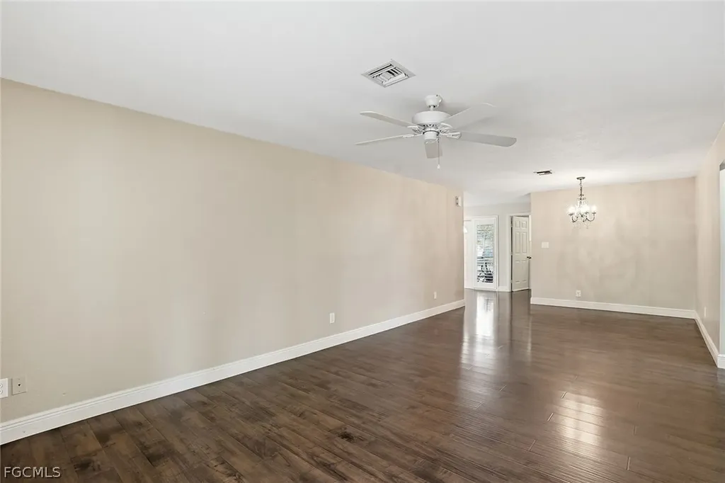 4742 Santa Del Rae Avenue Fort Myers FL 33901