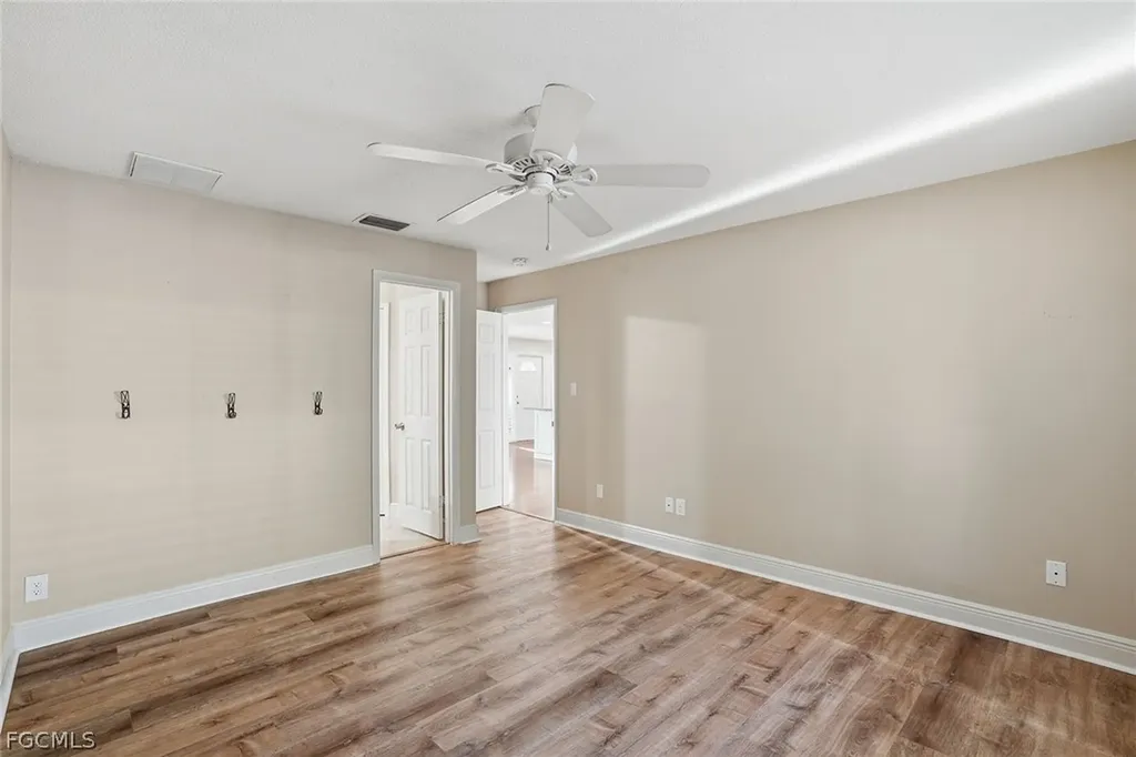 4742 Santa Del Rae Avenue Fort Myers FL 33901
