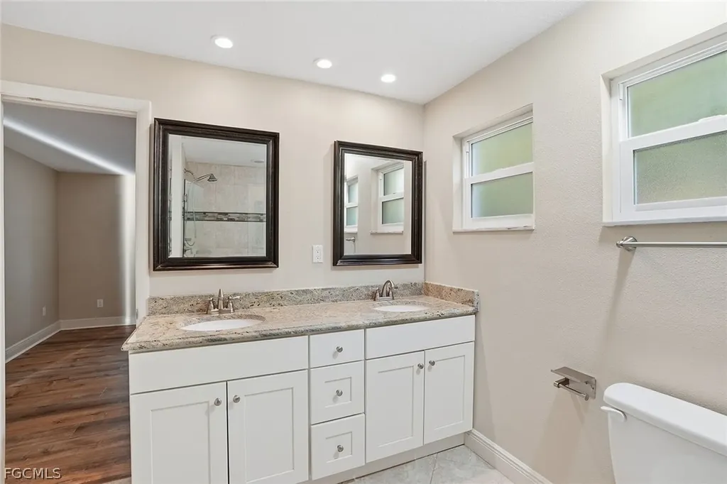 4742 Santa Del Rae Avenue Fort Myers FL 33901