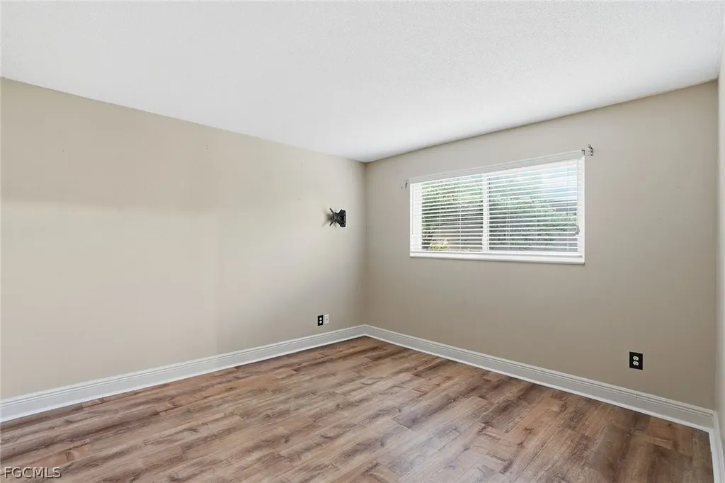 4742 Santa Del Rae Avenue Fort Myers FL 33901