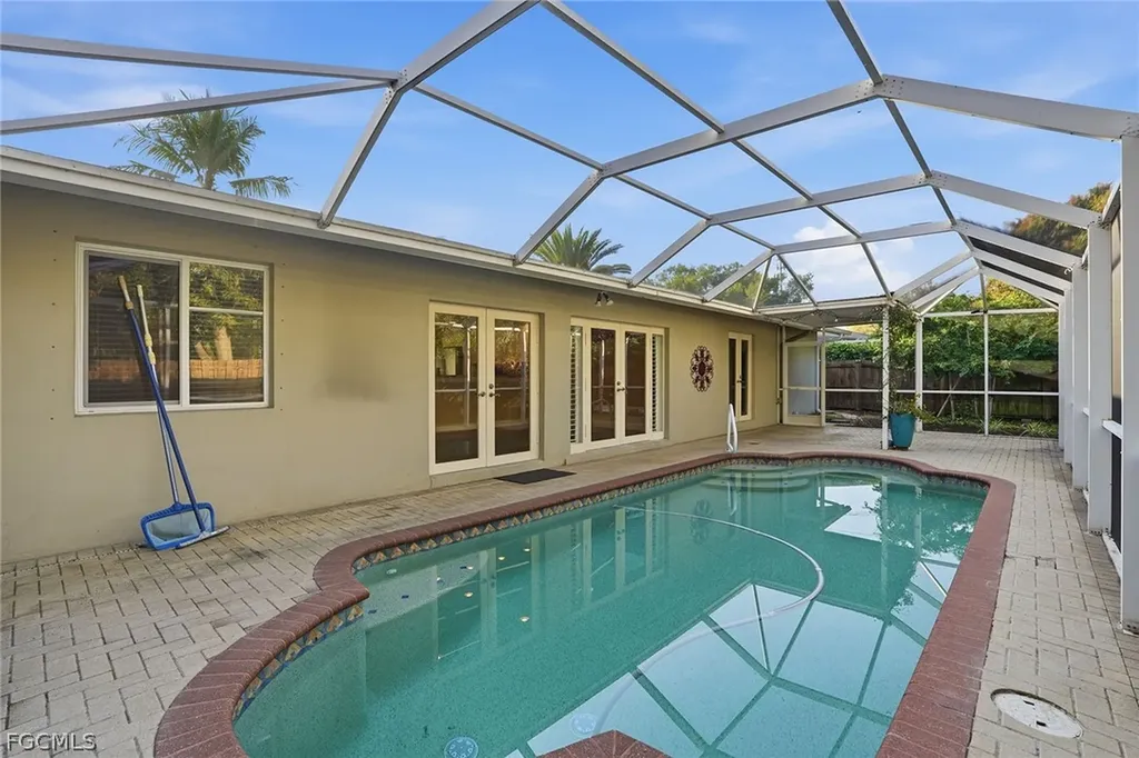 4742 Santa Del Rae Avenue Fort Myers FL 33901