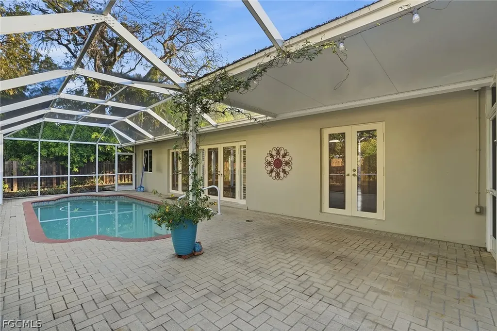 4742 Santa Del Rae Avenue Fort Myers FL 33901