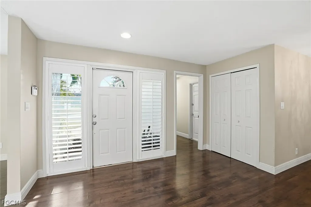 4742 Santa Del Rae Avenue Fort Myers FL 33901