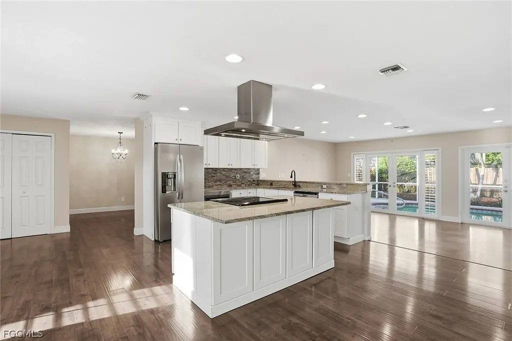 4742 Santa Del Rae Avenue Fort Myers FL 33901