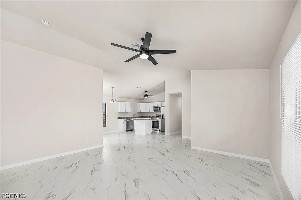 124 NE 15th Terrace Cape Coral FL 33909