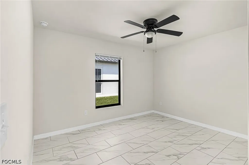 124 NE 15th Terrace Cape Coral FL 33909