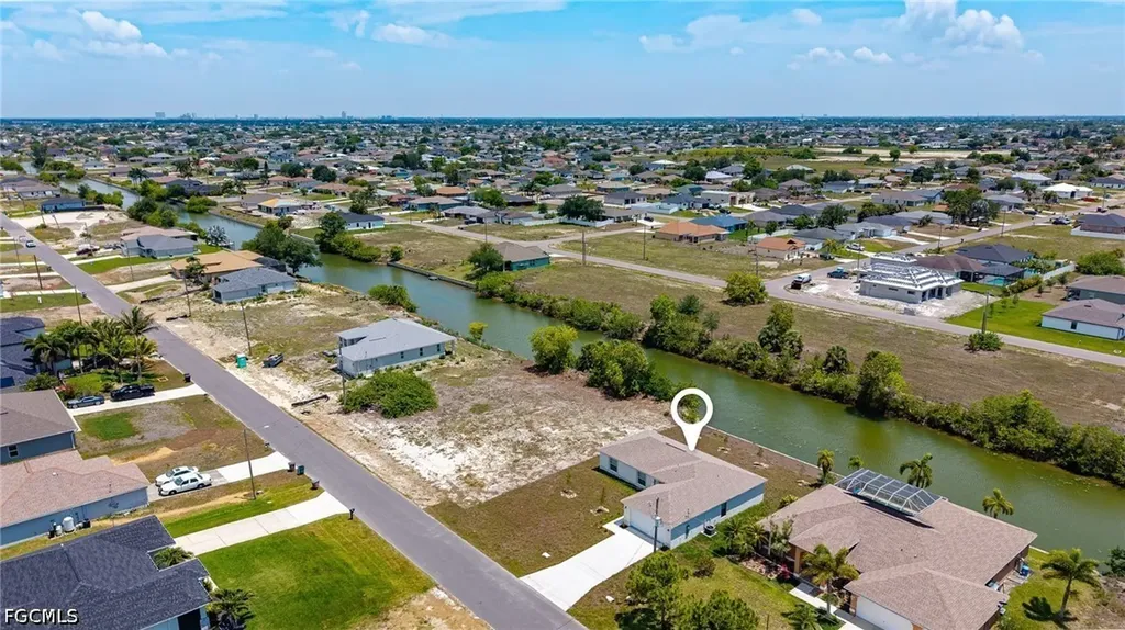 124 NE 15th Terrace Cape Coral FL 33909