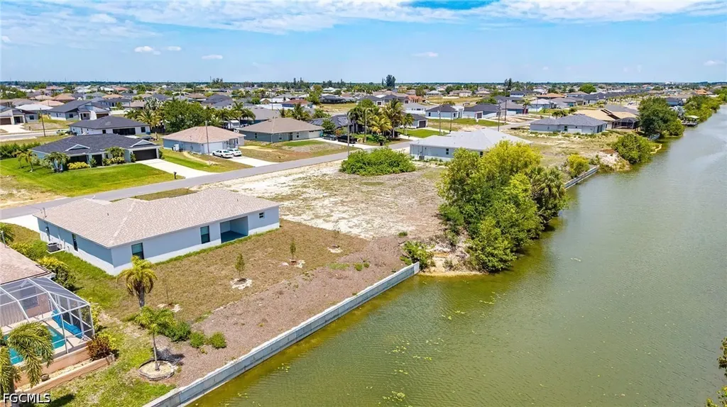 124 NE 15th Terrace Cape Coral FL 33909