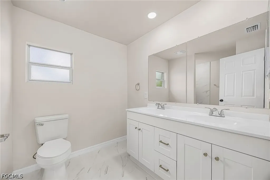 124 NE 15th Terrace Cape Coral FL 33909
