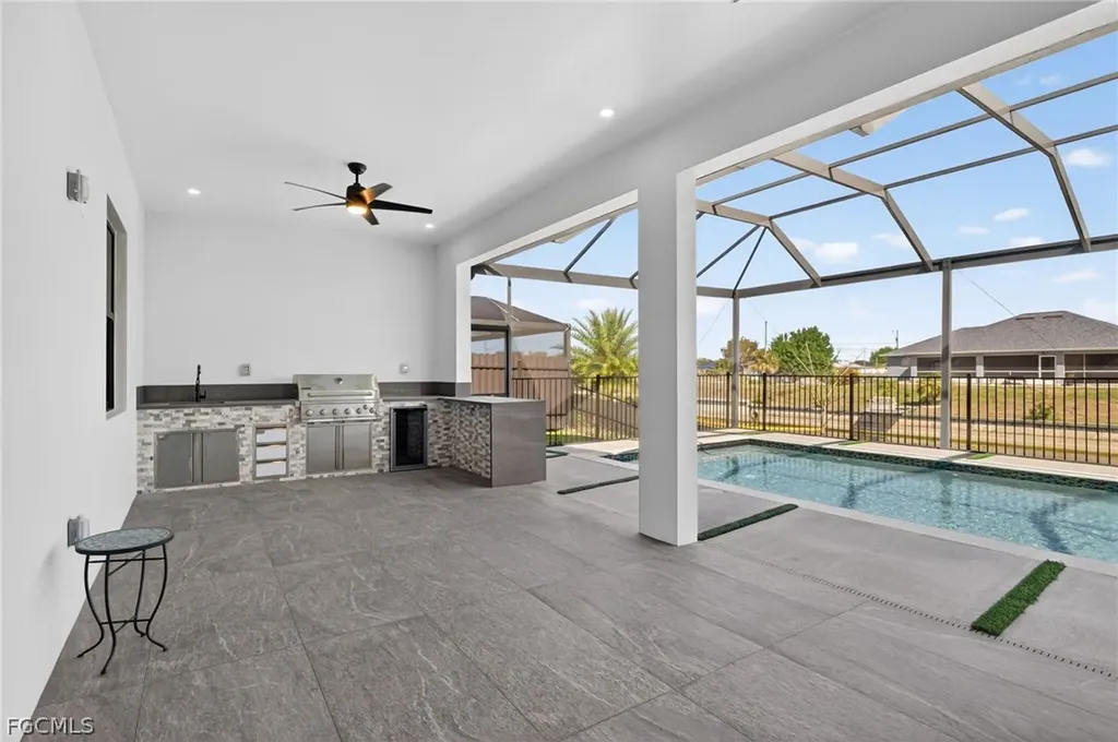 1617 NE 12th Street Cape Coral FL 33909