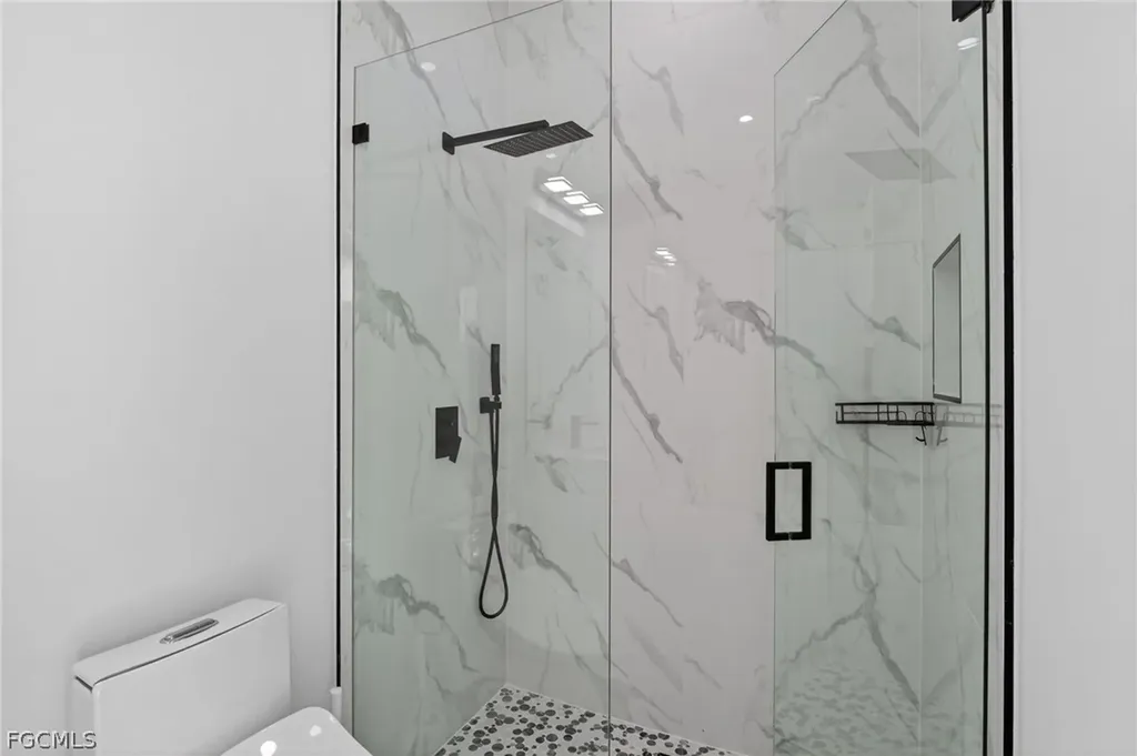 1617 NE 12th Street Cape Coral FL 33909