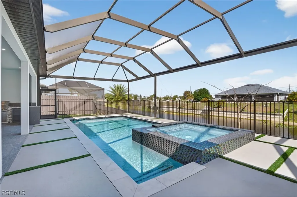 1617 NE 12th Street Cape Coral FL 33909