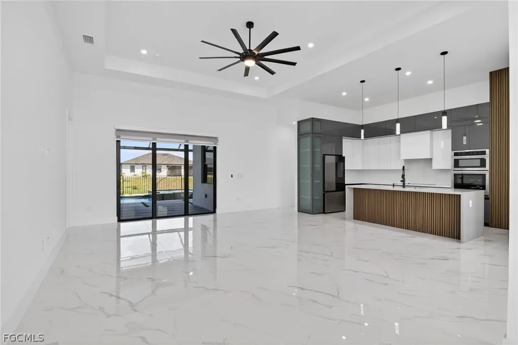 1617 NE 12th Street Cape Coral FL 33909