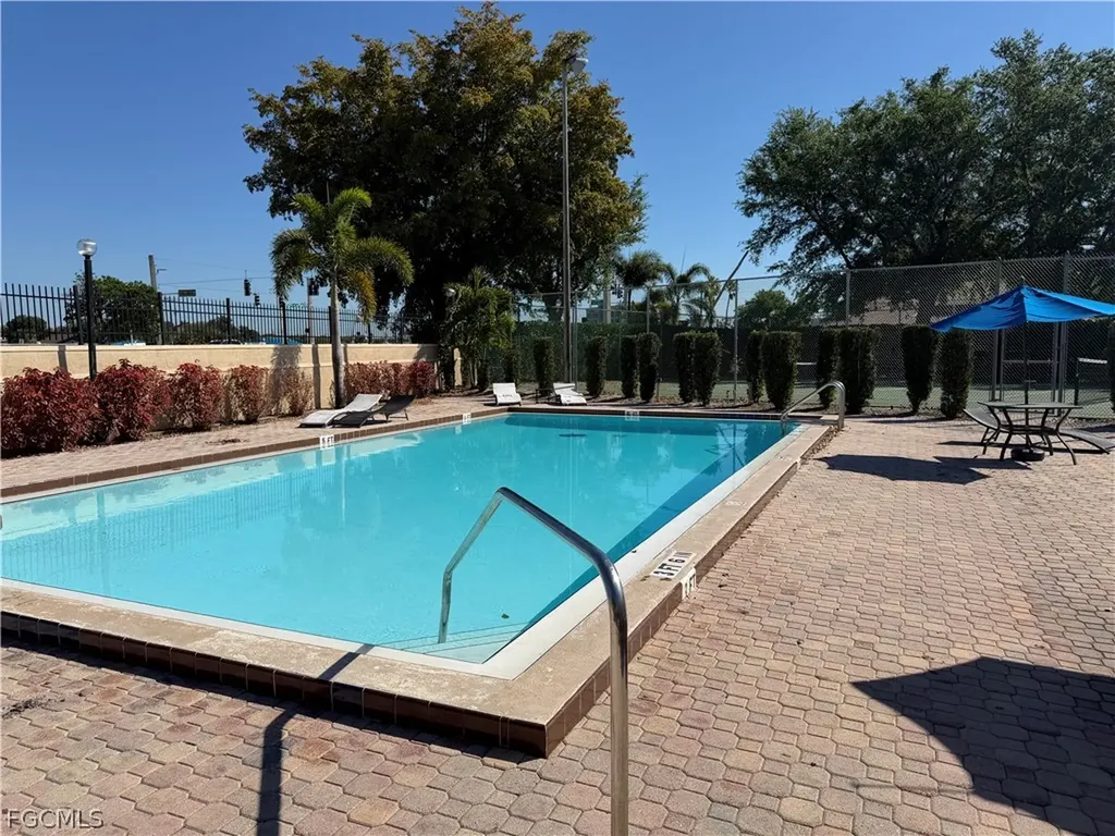 5329 Summerlin Road Fort Myers FL 33919