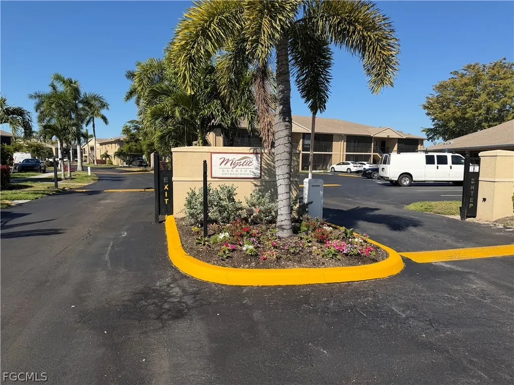 5329 Summerlin Road Fort Myers FL 33919