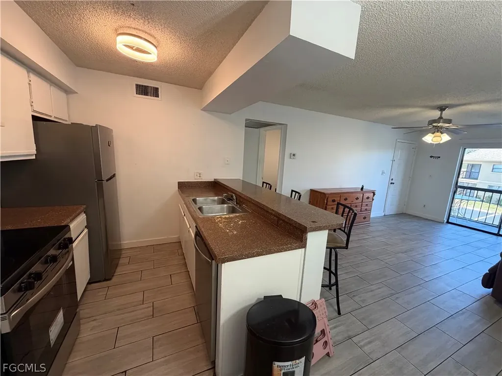 5329 Summerlin Road Fort Myers FL 33919