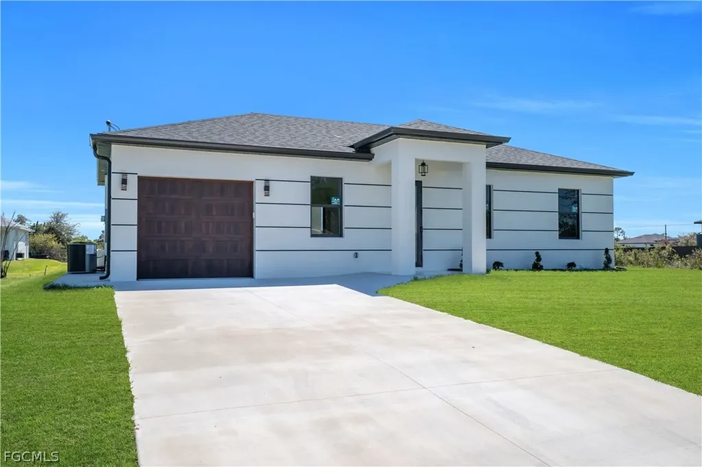 2715 59th Street W Lehigh Acres FL 33971