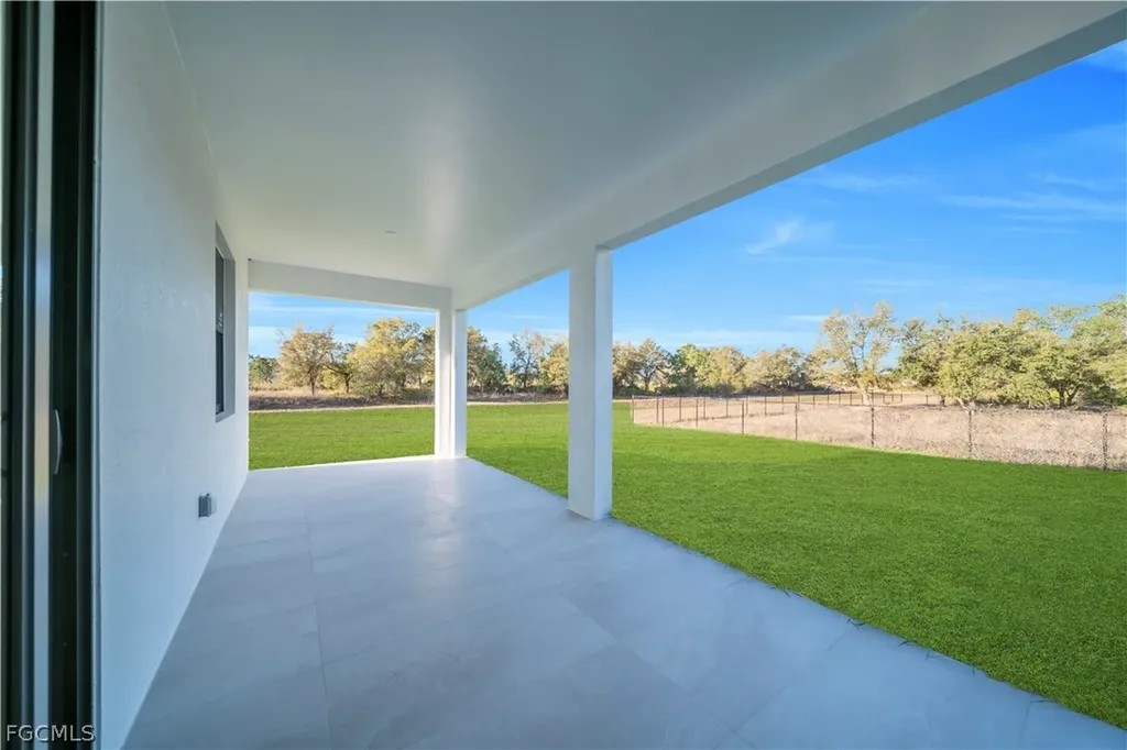 4623 Elaine Avenue N Lehigh Acres FL 33971
