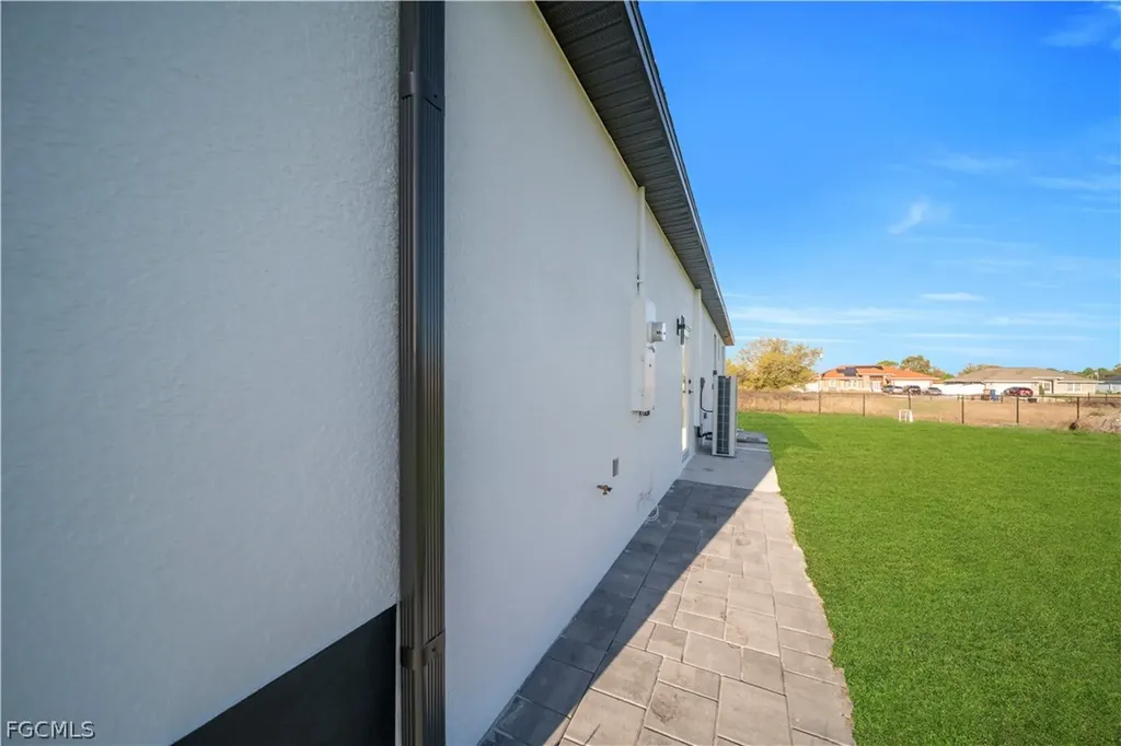 4623 Elaine Avenue N Lehigh Acres FL 33971