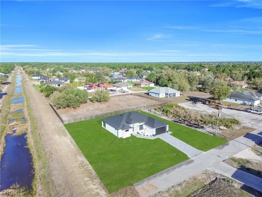 4623 Elaine Avenue N Lehigh Acres FL 33971