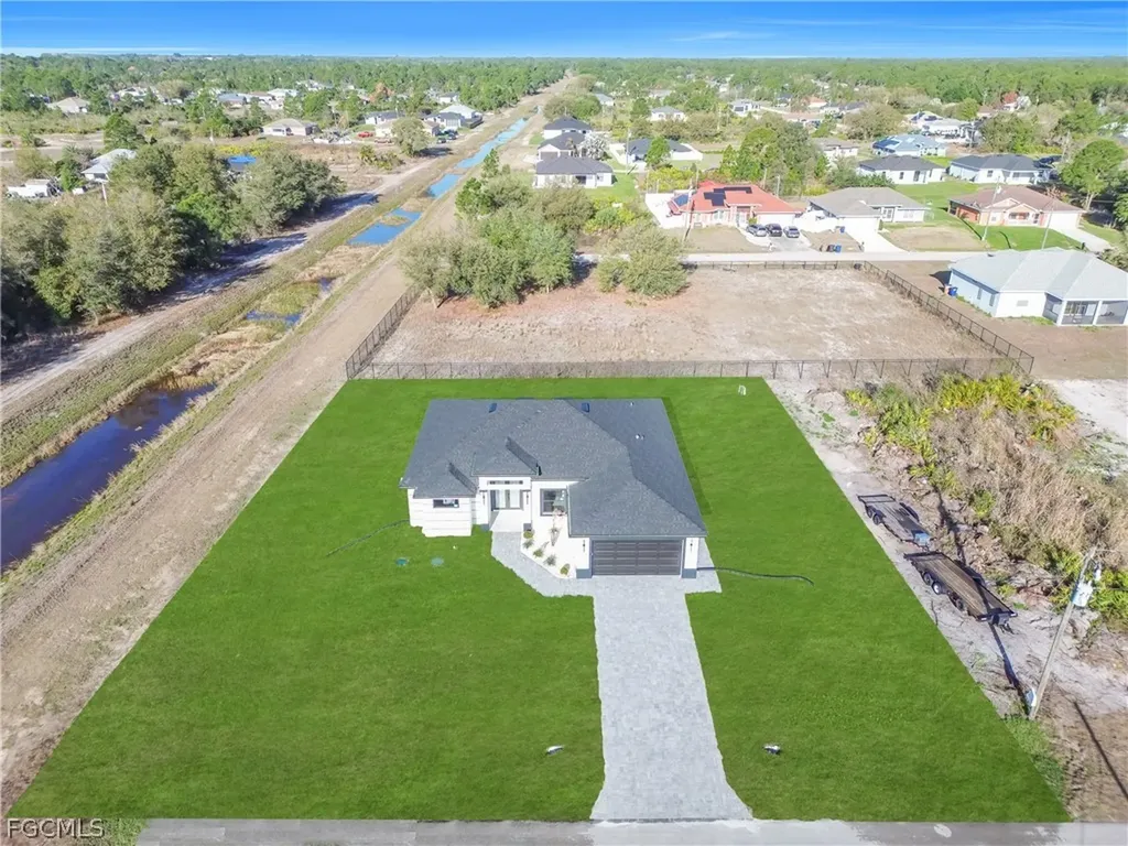 4623 Elaine Avenue N Lehigh Acres FL 33971