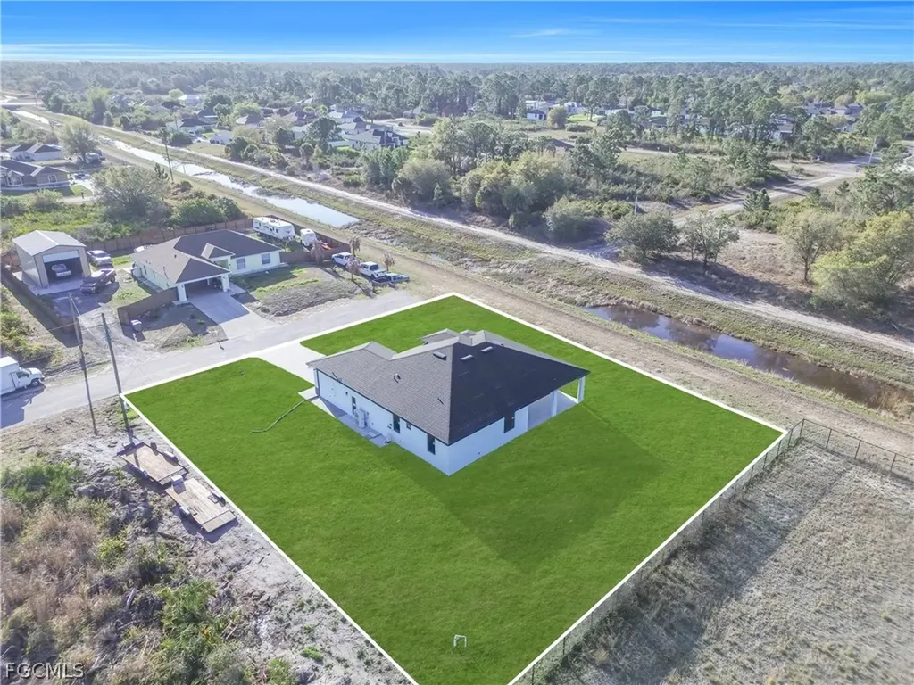 4623 Elaine Avenue N Lehigh Acres FL 33971