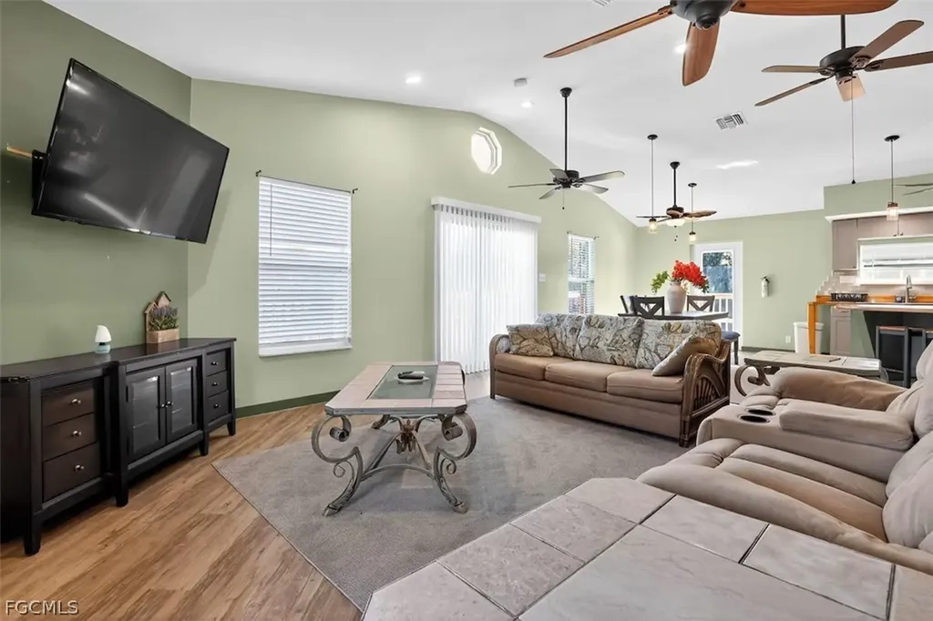 11870 Pompano Avenue Cape Coral FL 33991