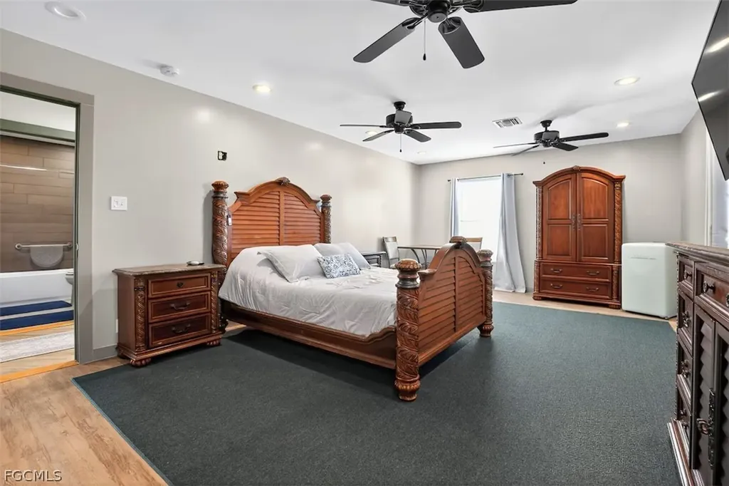11870 Pompano Avenue Cape Coral FL 33991