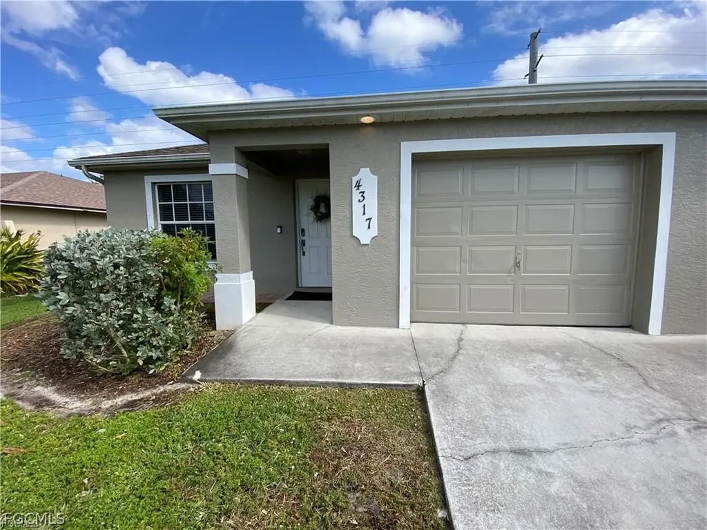 4317 SW Santa Barbara Place Cape Coral FL 33914
