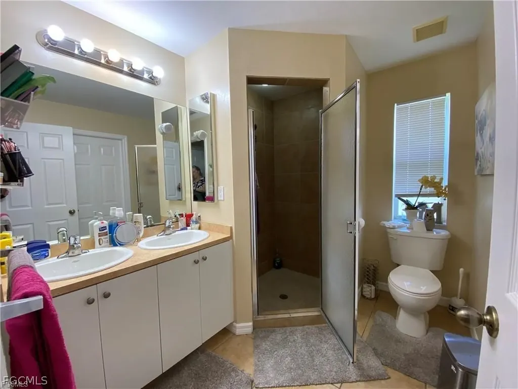 4317 SW Santa Barbara Place Cape Coral FL 33914