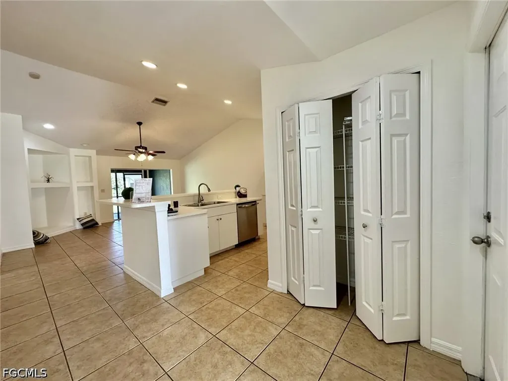 4317 SW Santa Barbara Place Cape Coral FL 33914
