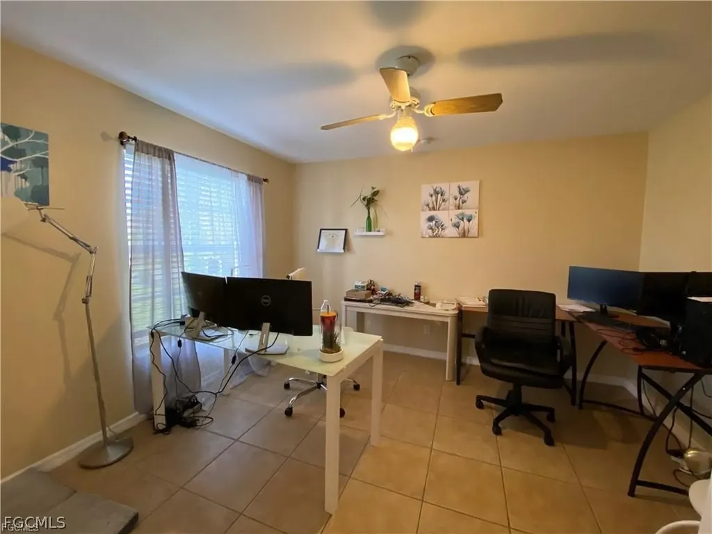4317 SW Santa Barbara Place Cape Coral FL 33914