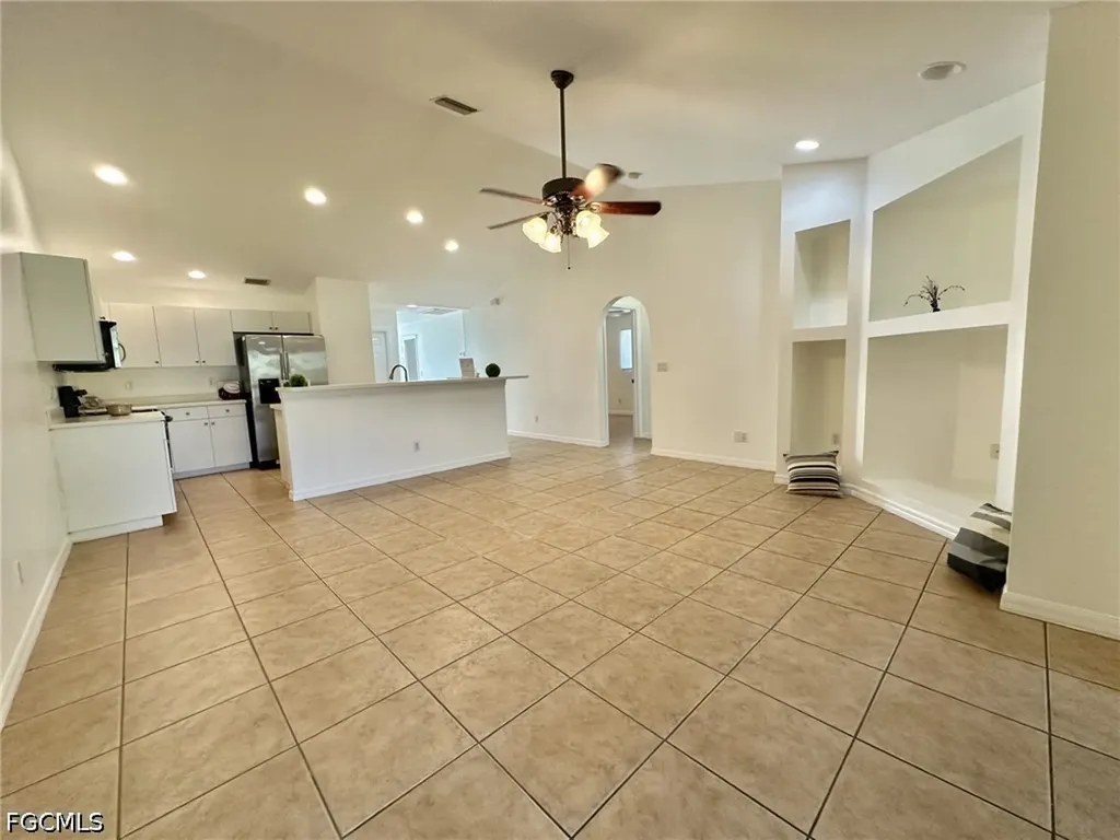 4317 SW Santa Barbara Place Cape Coral FL 33914