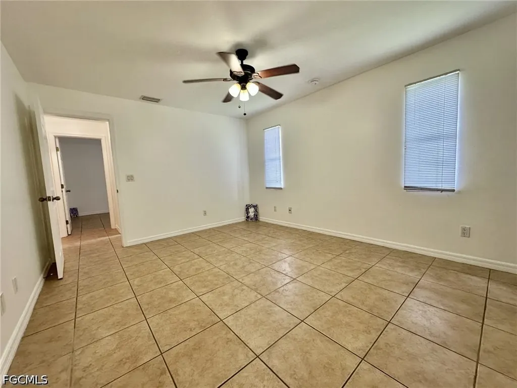 4317 SW Santa Barbara Place Cape Coral FL 33914