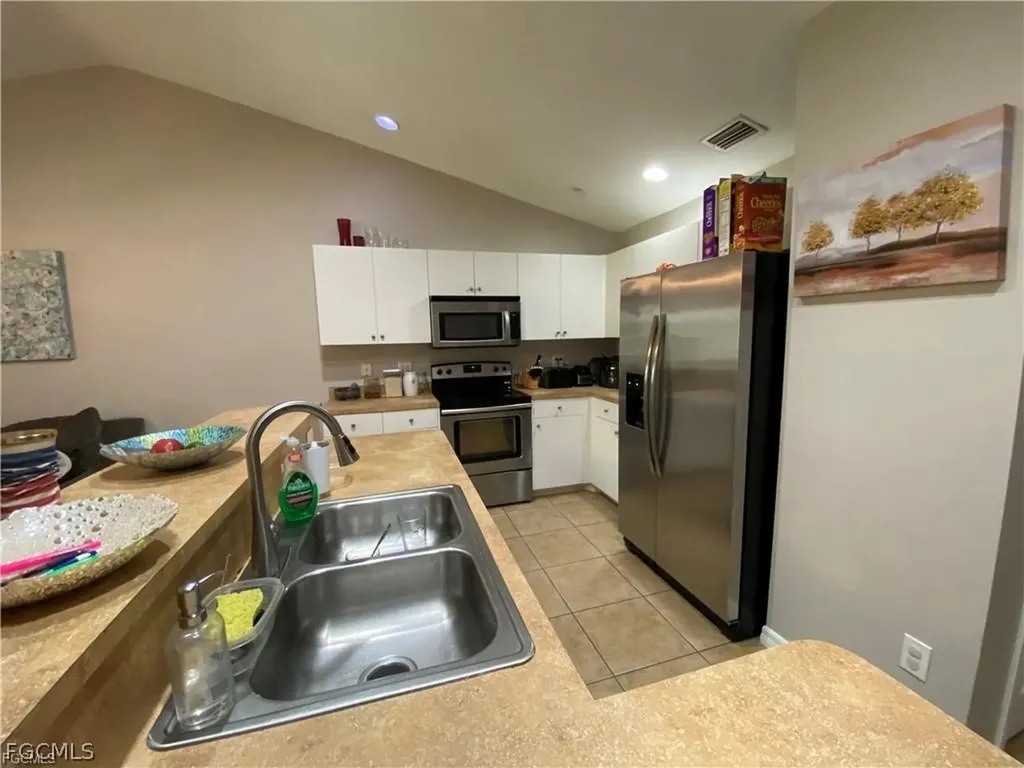 4317 SW Santa Barbara Place Cape Coral FL 33914