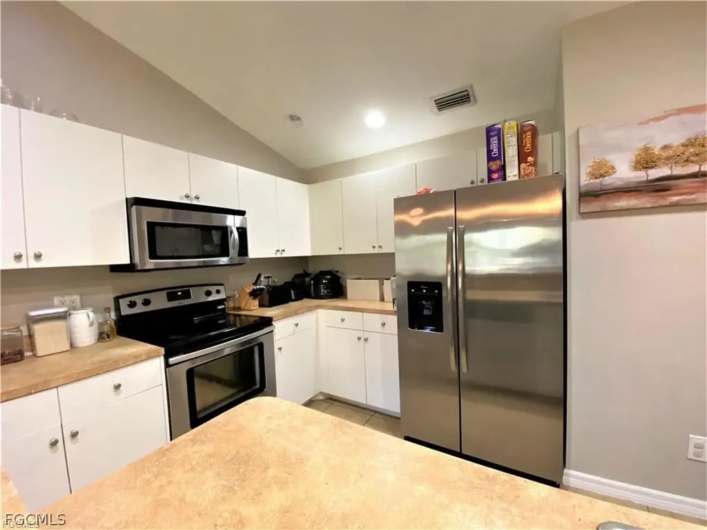 4317 SW Santa Barbara Place Cape Coral FL 33914