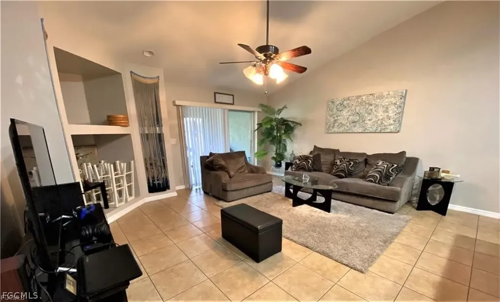 4317 SW Santa Barbara Place Cape Coral FL 33914
