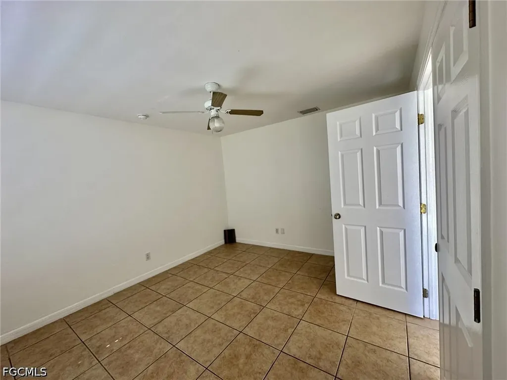 4317 SW Santa Barbara Place Cape Coral FL 33914