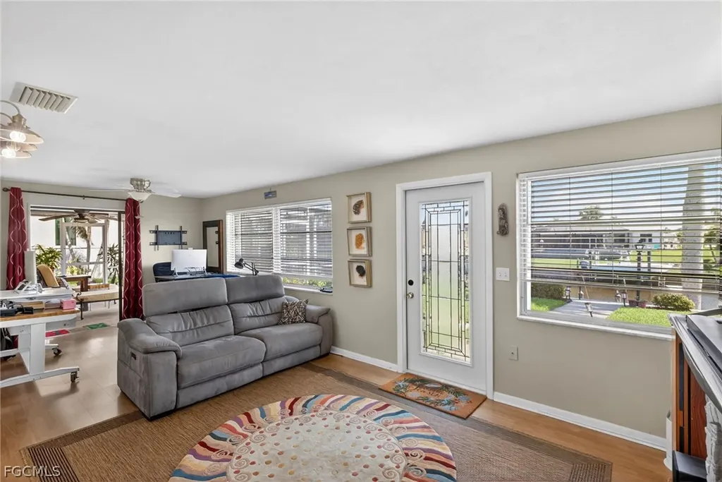 3417 SE 17th Avenue Cape Coral FL 33904