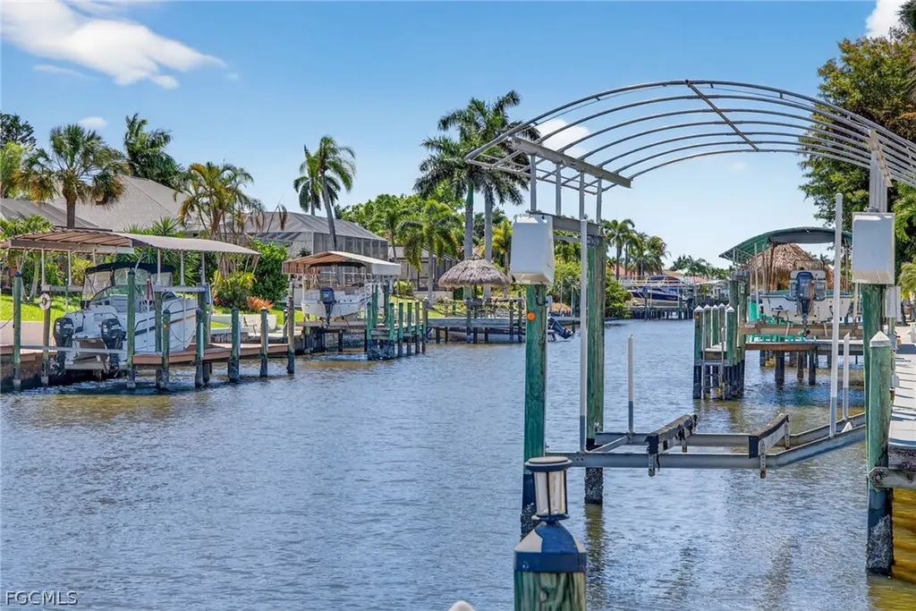3417 SE 17th Avenue Cape Coral FL 33904